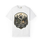 Find your own trail - Comfort Colors T-Shirt