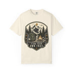 Find your own trail - Comfort Colors T-Shirt