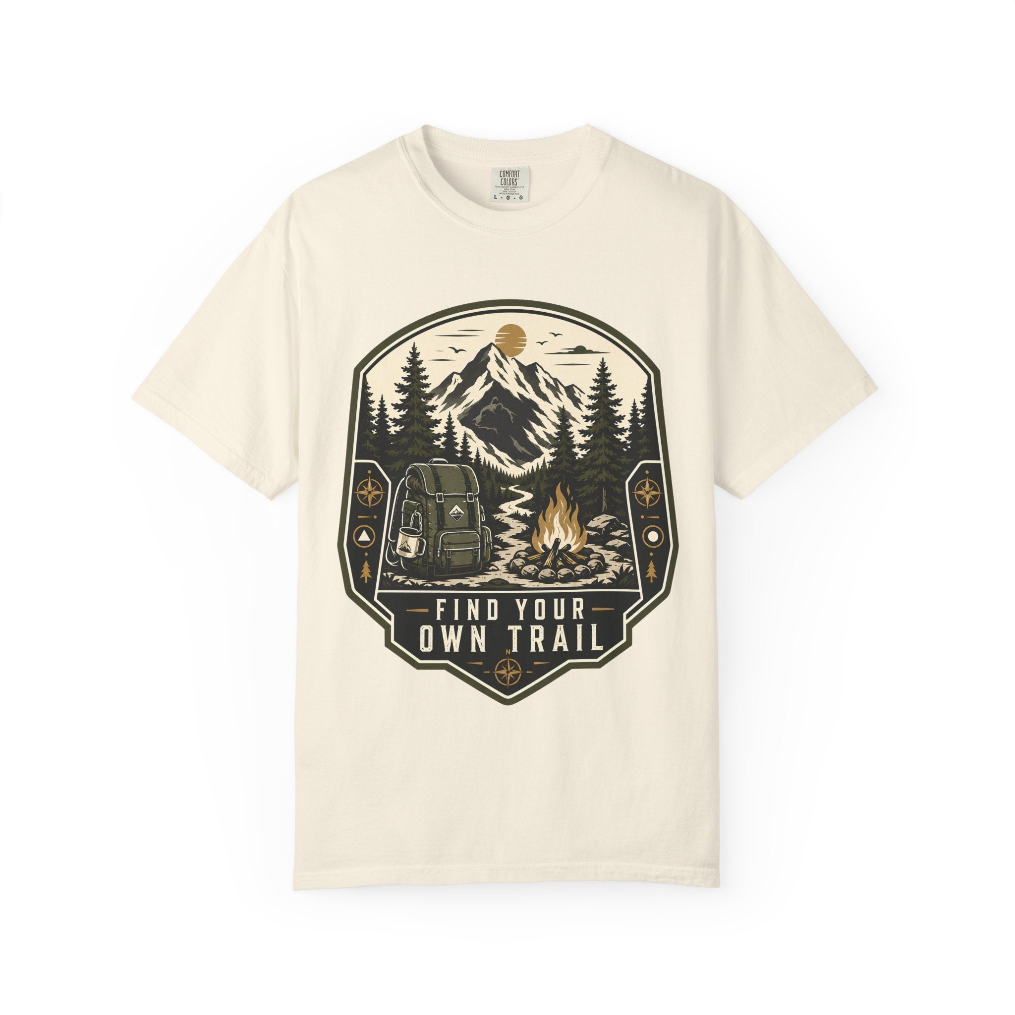 Find your own trail - Comfort Colors T-Shirt
