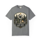 Find your own trail - Comfort Colors T-Shirt
